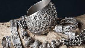 «قفزة ملحوظة في أسعار الفضة المحلية» 6 % ارتفاع في نوفمبر