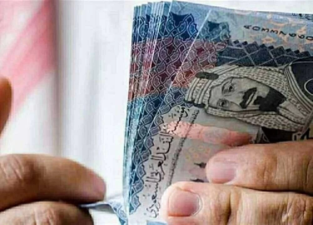 «أسعار العملات في متناول يدك» الريال السعودي يتألق اليوم السبت 29-11-2025 في البنوك العربية