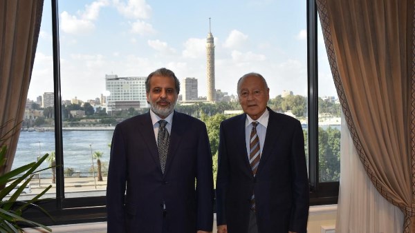 أمين عام جامعة الدول العربية يرحب بماضي الخميس في زيارة رسمية