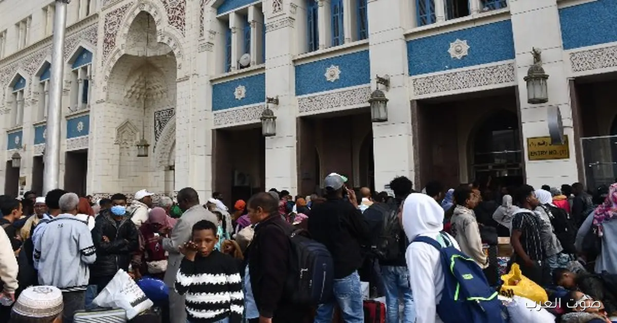 سكك حديد مصر تواصل توفير خدمات النقل للإخوة السودانيين عبر قطارات العودة الطوعية