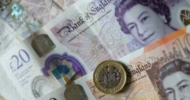 «استمرار صعود الجنيه الإسترليني في منتصف يوم الأربعاء 26 نوفمبر 2025»