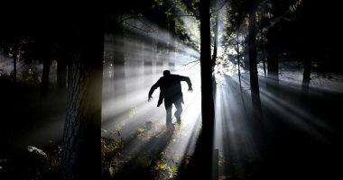 تفسير حلم المطاردة هل هو انعكاس لقلق داخلي أم رسالة تحذير حاسمة؟