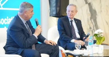 «إعادة النظر في آليات الاستقدام وتأثيرها على العلاقات المهنية في المملكة»