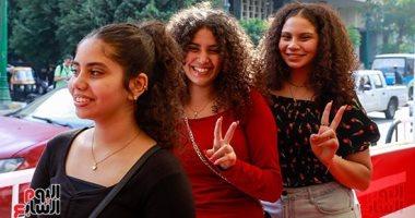 ابتسامة النصر والأمل تضيء انطلاق الانتخابات