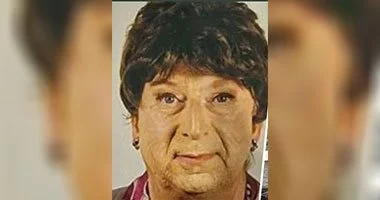 إيطالي يخفي جثمان والدته 3 سنوات وينتحل شخصيتها للاستيلاء على معاشها