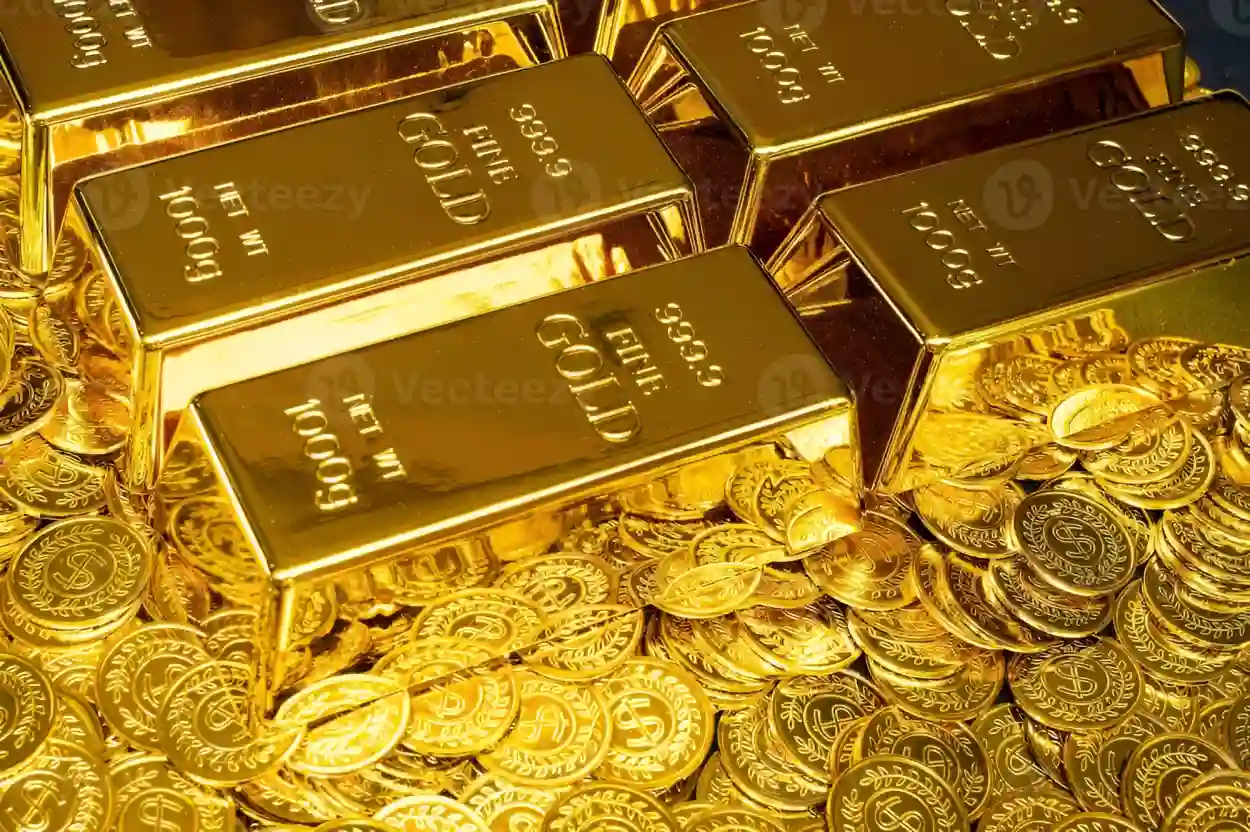 ارتفاع أسعار الذهب عالمياً مع توقعات بخفض الفائدة وتراجع الدولار