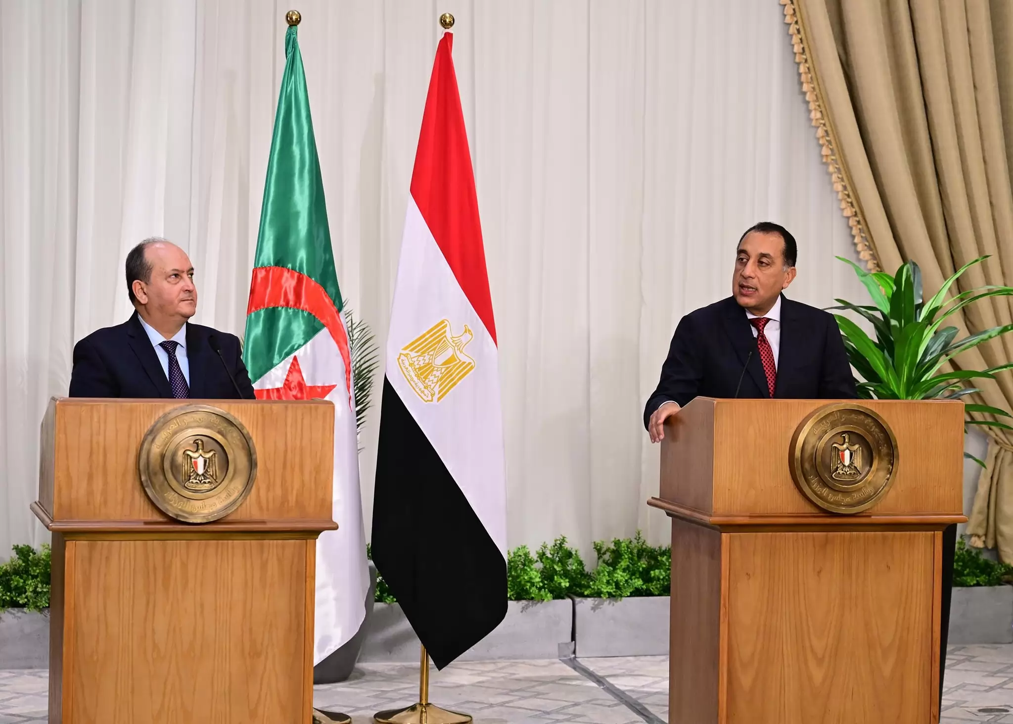 «علاقات استراتيجية تعزز التعاون» نجاح الجزائر ينعكس على مصر عبر مجموعة مشتركة لتنفيذ مذكرات التفاهم