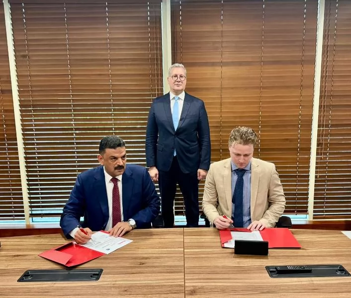 «تعزيز التعاون العلمي: وزير البترول يشهد توقيع خطاب نوايا مع جامعة مردوخ الأسترالية»