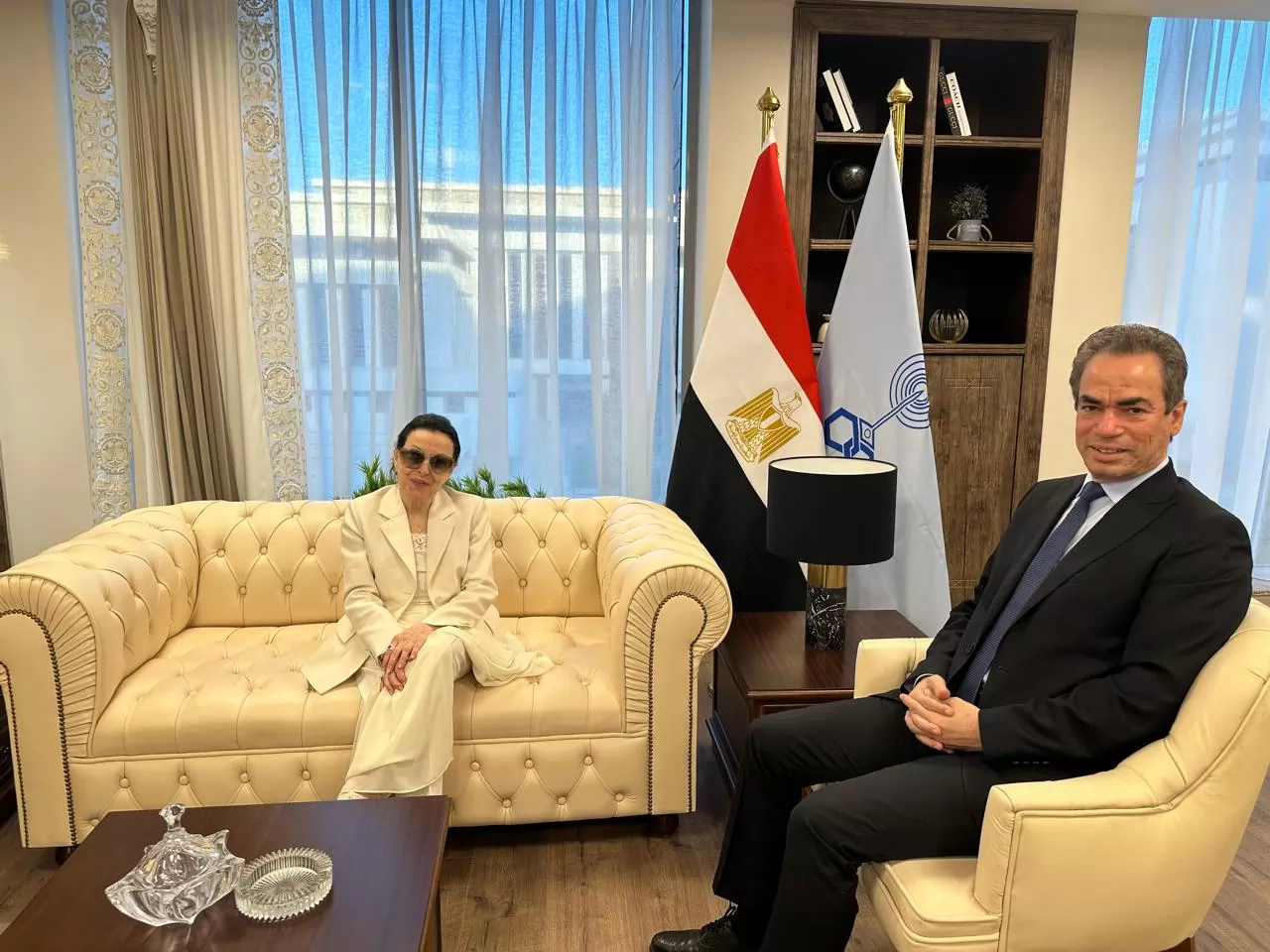 «نجاة الصغيرة تتألق في زيارة مميزة لمدينة الثقافة والفنون ومقر الوطنية للإعلام بالعاصمة الجديدة»