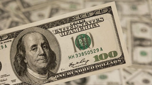 «الجنيه يستعيد بعض قوته في تداولات الصباح» العملة الخضراء تتراجع أمام الجنيه المصري في مستهل تعاملات الأربعاء 26 نوفمبر 2025