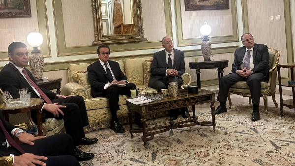 رئيس هيئة الدواء المصرية يشارك بالمؤتمر الطبي العالمي بتركيا لدعم الصناعة الدوائية