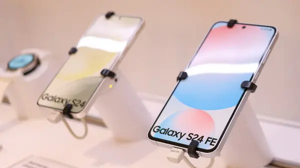 «تكنولوجيا المستقبل: أفضل 6 هواتف متوسطة الفئة من سامسونغ في 2025»