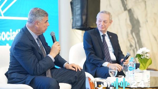 «الإسكندرية في قلب التطوير» جمعية رجال أعمال الإسكندرية تناقش مع المحافظ استراتيجيات revitalizing مكانتها الاقتصادية والتاريخية