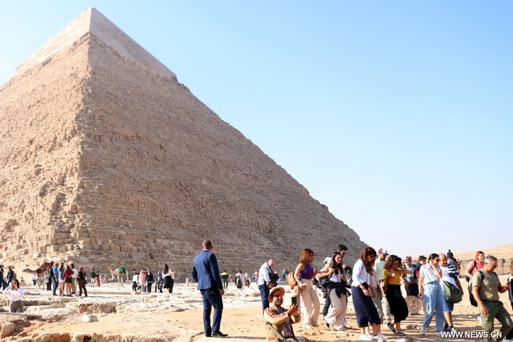 الأهرامات طاقة عالمية وكنز دفين.. حقيقة أم خيال؟