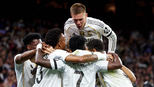 «مواجهة مثيرة تضع ريال مدريد في صدارة المجموعة بعد انتصاره أمام أولمبياكوس»