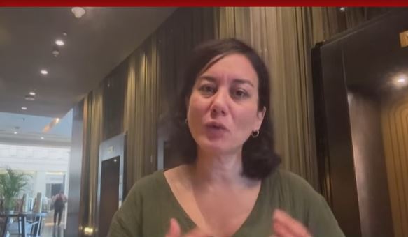 مخرجة لبنانية تعبر عن تأثير مهرجان القاهرة السينمائي في منح فيلمها «كلب ساكن» فرصة جديدة لعرضه عالميًا