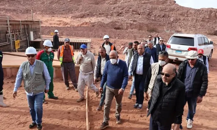 «جولة ميدانية لوزير الكهرباء في المركز الحقلي بهيئة المواد النووية بأبو زنيمة»