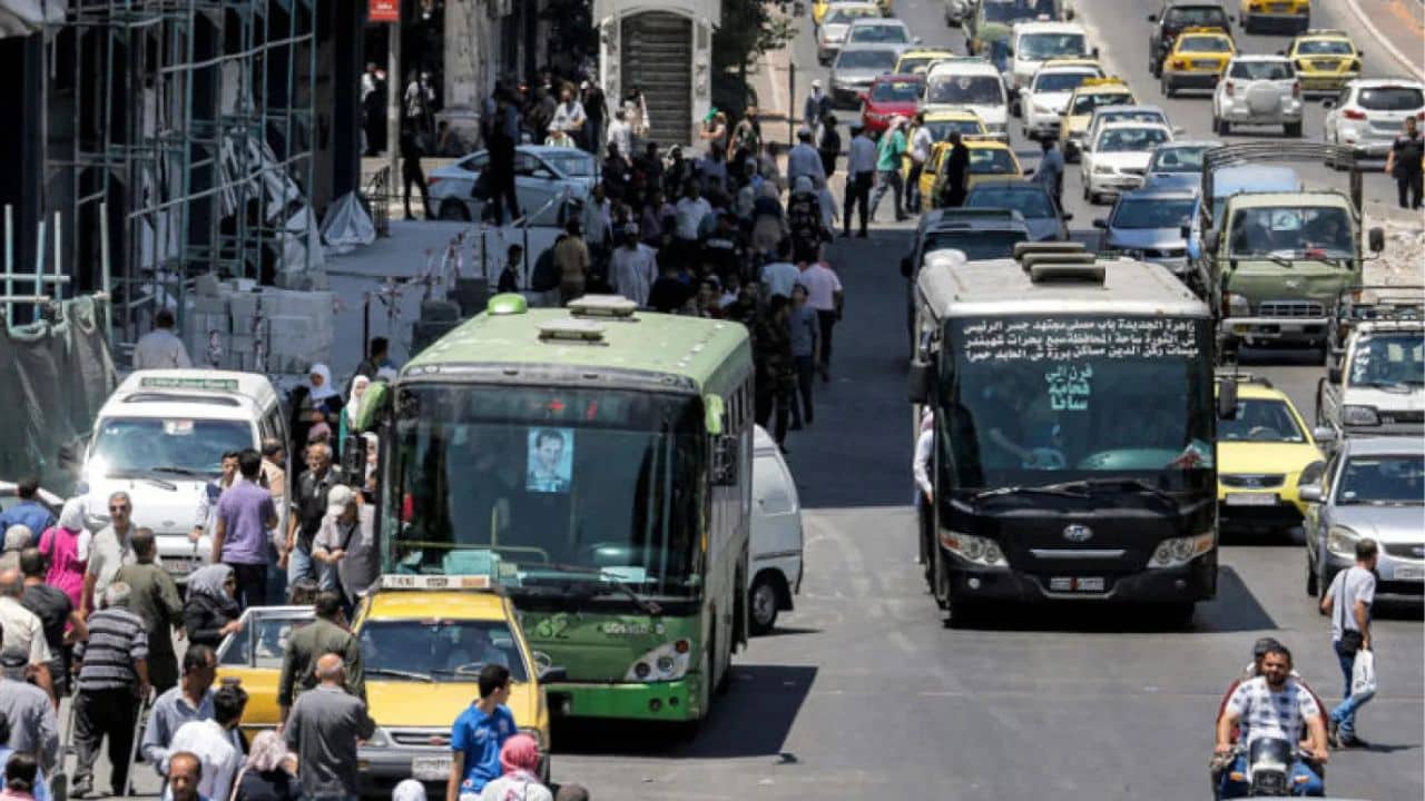 العراق يتجه لرفع الحد الأدنى للأجور تفاصيل وقرارات صرف رواتب الموظفين لشهر ديسمبر 2025