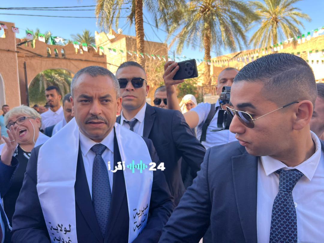 وزير التربية يطلق امتحانات شهادة التعليم المتوسط