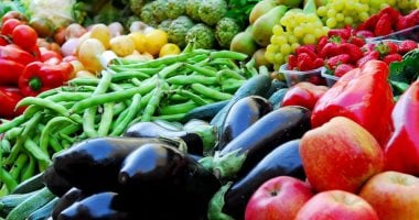 أسعار الخضروات والفواكه والأسماك والدواجن في أسواق الفيوم اليوم