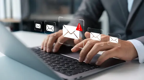 احتيال بريدي يستهدف الجزائريين وسرقة أرصدة بنكية.. تحذير رسمي