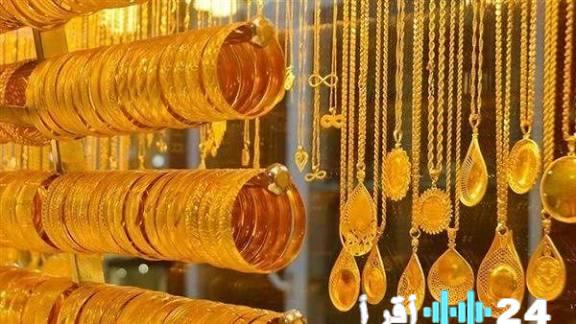 «المصريون يركزون على الذهب amid تعقيدات اقتصادية متزايدة»