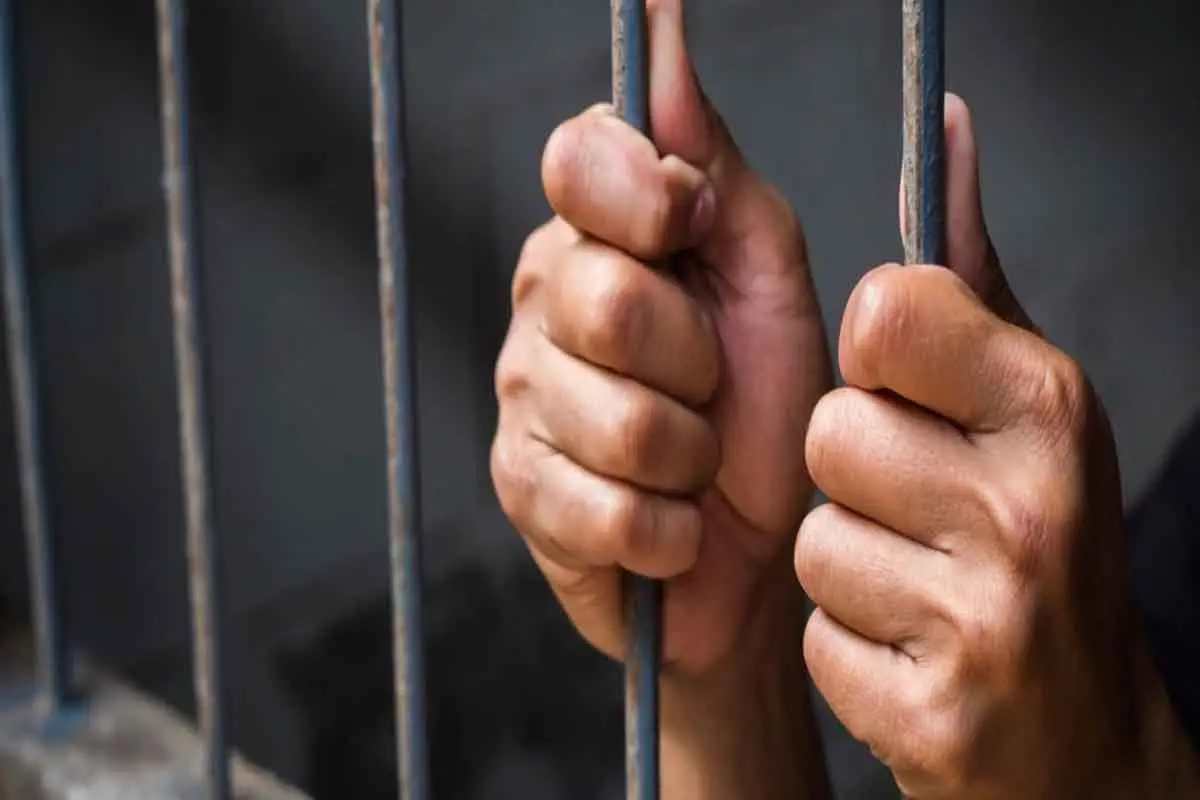 «جريمة مؤلمة في شبرا الخيمة» حبس عاطل 15 يوماً بتهمة قتل سائق توك توك بطلق ناري