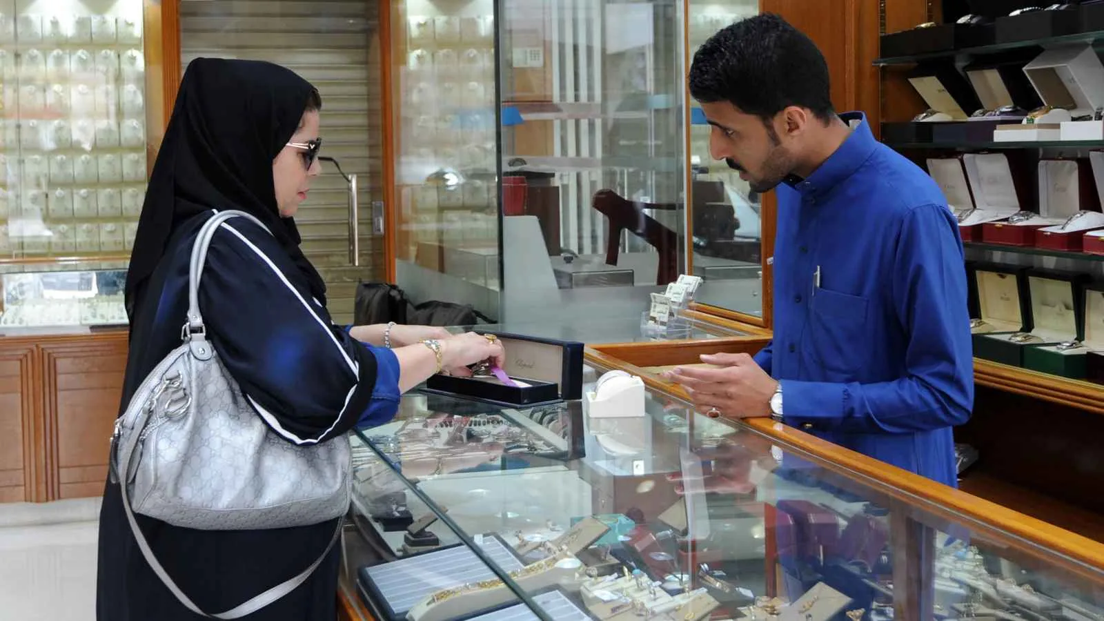 استمرار صعود أسعار الذهب في الأسواق العالمية