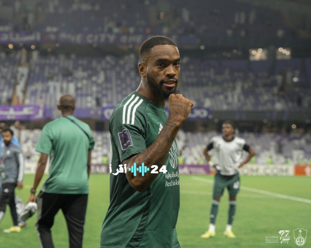 الأهلي يضمن بقاء نجمه الهداف إيفان توني amid تحركات أندية الدوري الإنجليزي