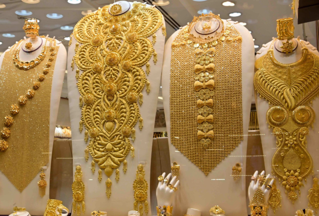 «ارتفاع ملحوظ في أسعار الذهب بالإمارات اليوم: الأحد 30 نوفمبر 2025»