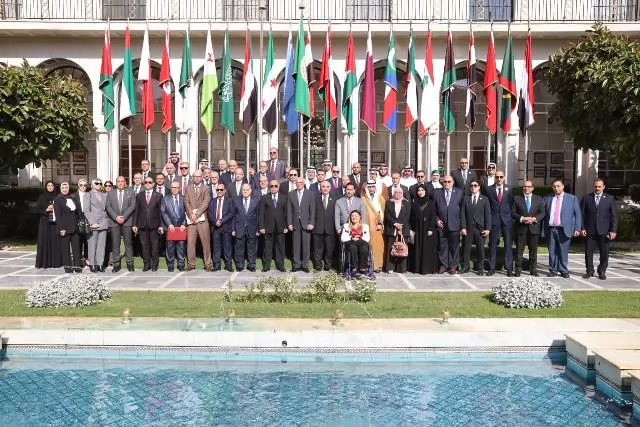 «اجتماع تاريخي يعزز التعاون القانوني» وزير العدل يشارك في الاجتماع الواحد والعشرين لرؤساء إدارات وهيئات قضايا الدولة