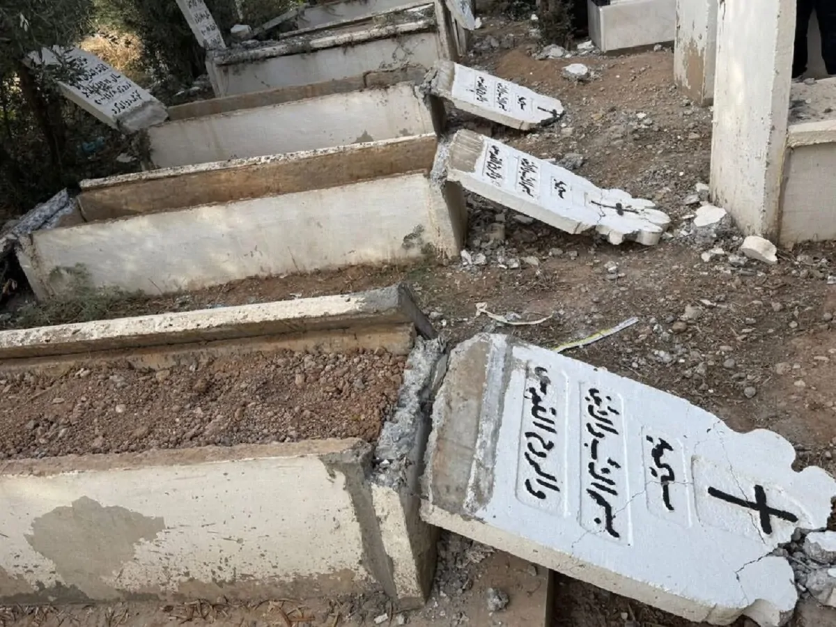 «استنكار دولي للاعتداء على مقبرة المسيحيين في العراق» البطريركية الكلدانية تدين الحادثة وتطالب بملاحقة الجناة قضائيًا