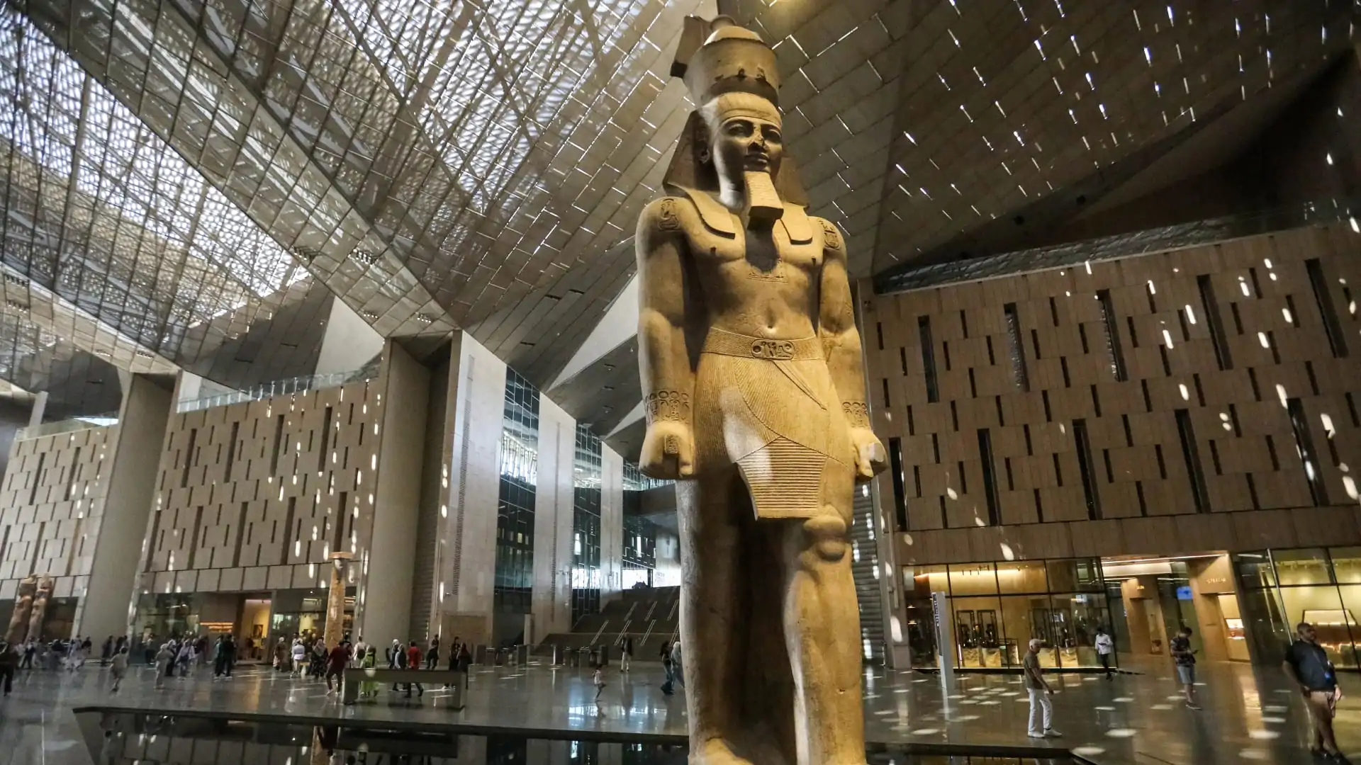 «تحذير للسياح: إغلاق موقع احتيالي لبيع تذاكر المتحف المصري الكبير وكشف تفاصيل الواقعة»