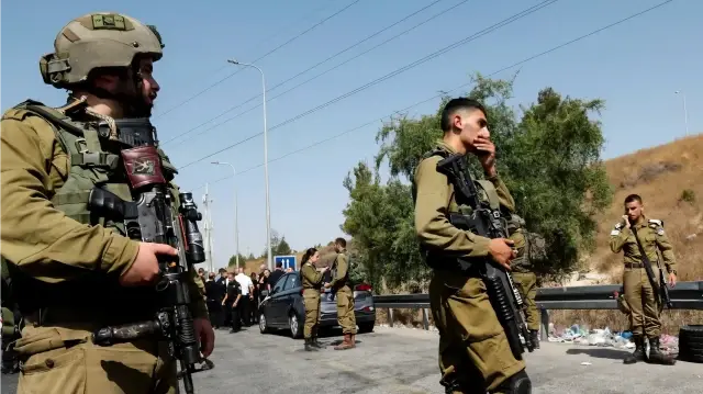 «دائرة العنف مستمرة» قوات الاحتلال تقتحم قلقيلية وتصيب فلسطينيين اثنين بالرصاص الحي