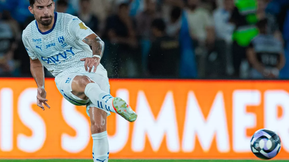 قرار منتظر في الهلال خلال أيام مع نجم أجنبي يفرض على الإدارة حسم مصيري