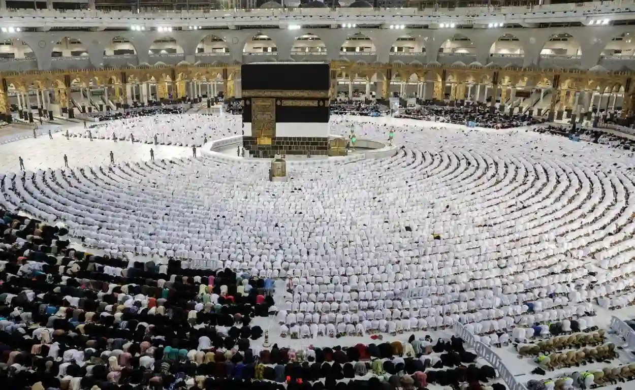 أسعار العمرة والحج في الجزائر 2026 دليل كامل للتكاليف والبرامج ونصائح قبل الحجز