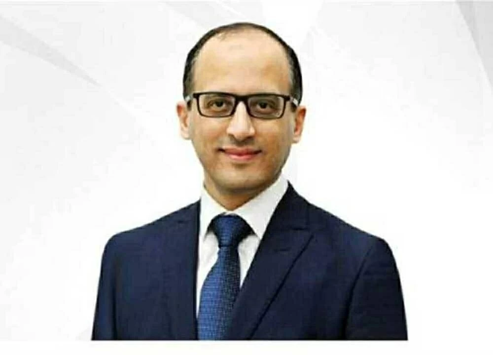 اعد صياغة العنوان بالكامل بشكل صحفي احترافي ككاتب بشري ،  وقم بوضع كابشن جذابة في علامتين تنصيص في بداية العنوان «.» ، اجعل العنوان مناسبًا لاقتراحات لا تضع علامة : في العنوان،   لا تقم بكتابة اقترحات او الرد الالي علي الامر  او  وضع نقطة في نهاية العنوان او ملاحظات  فقط نفذ المطلوبالحكومة: إجراءات خفض الدين العام ستتم وفق جدول زمنى محدد