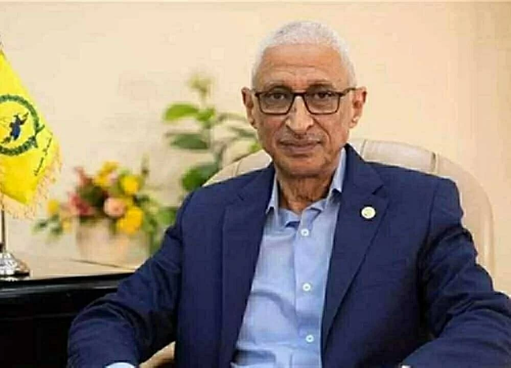 محافظ شمال سيناء يهنئ الأشقاء الفلسطينيين برأس السنة 2026 خلال زيارة لمستشفى العريش العام