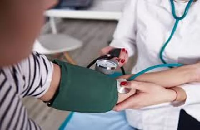 «تحول جذري في علاج ضغط الدم: قرص واحد يكفي بدلاً من تعدد الأدوية»