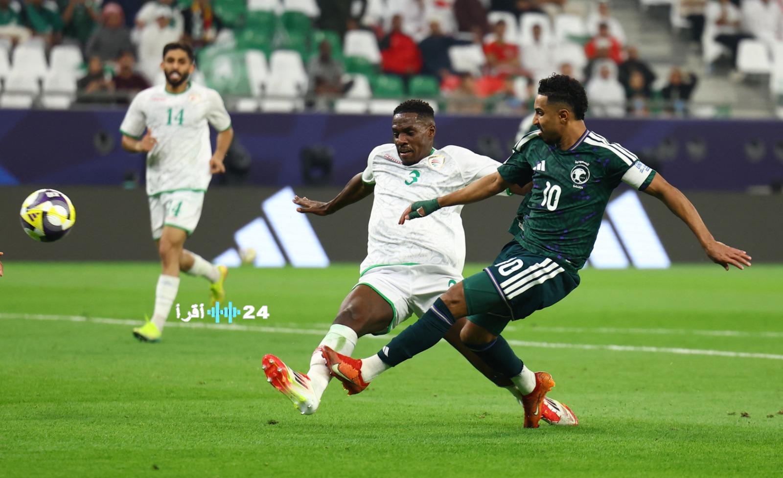 سالم الدوسري يقود السعودية للفوز على عمان في كأس الخليج
