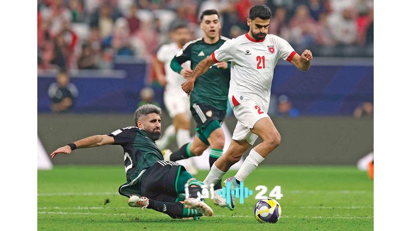 الأبيض يسقط أمام النشامى بسبب الطرد المبكر والأخطاء الدفاعية