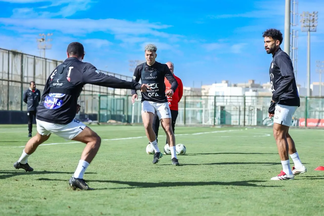 «أسود الأطلس في مرمى النيران» منتخب مصر يستهل تحضيراته النارية لموقعة نيجيريا الودية قبل أمم إفريقيا بالمغرب