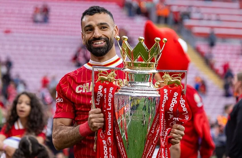 هل يقترب محمد صلاح من توديع ليفربول في يناير مع عرض مغري من الدوري السعودي؟