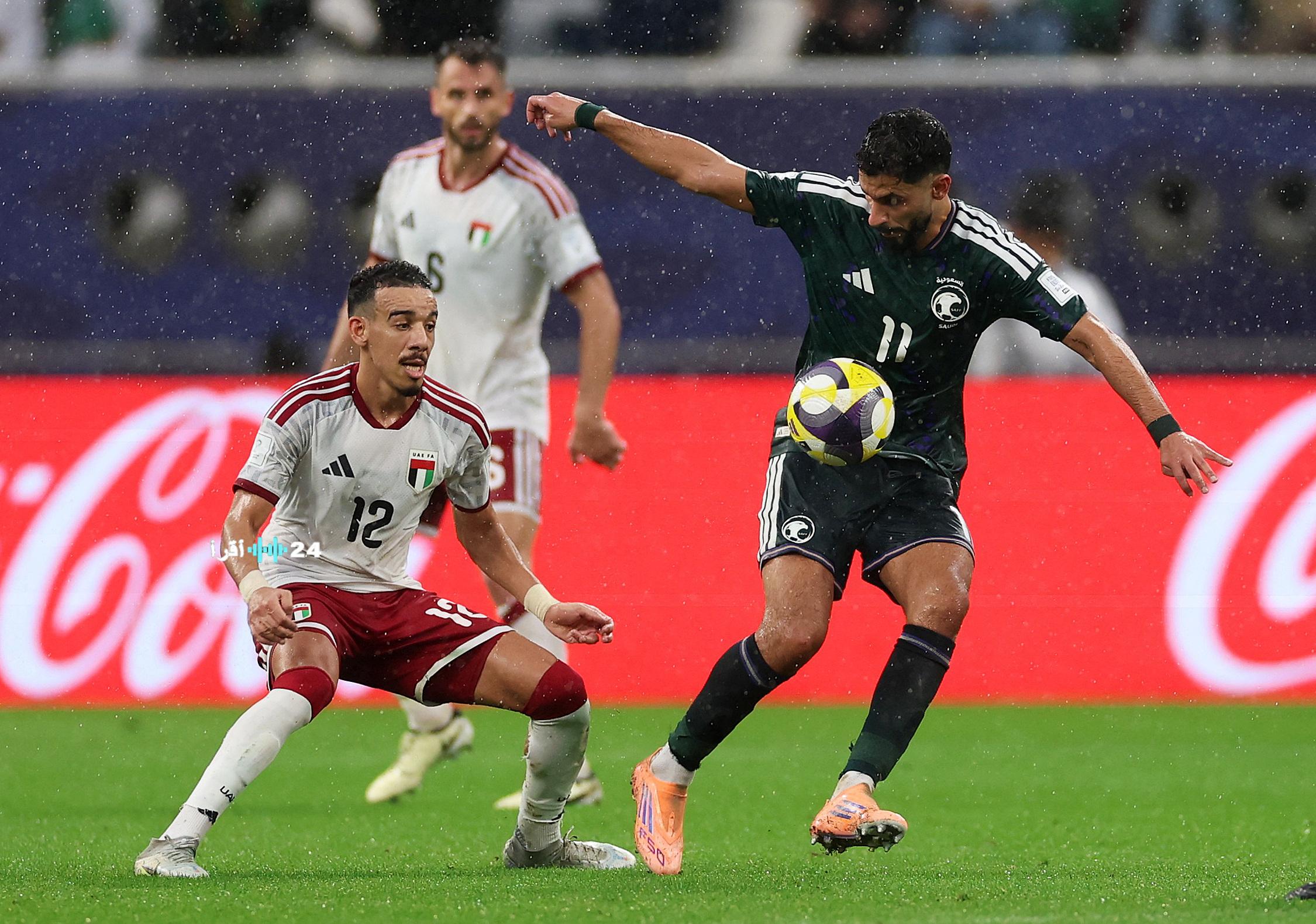 مصير مباراة الإمارات والسعودية سيناريوهات حاسمة بعد توقف الأمطار
