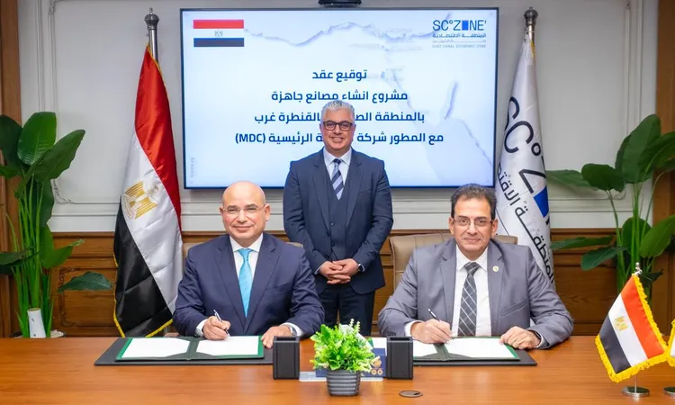 «بالتزامن مع تنمية الاستثمار» “اقتصادية قناة السويس” تشهد توقيع عقد لإنشاء مصانع جاهزة بالقنطرة غرب