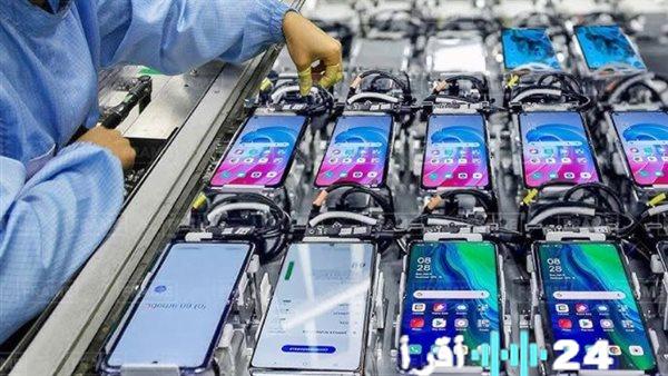 «تهديد يلوح في الأفق» أزمة الرقائق ترفع أسعار الموبايلات 15%.. هل نشهد ركودًا في السوق؟