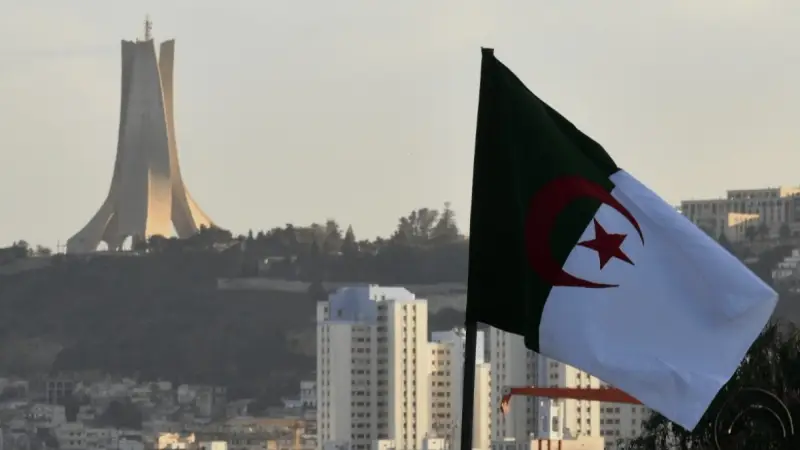 احتفالات رأس السنة في الجزائر 2026 وأساليب الاحتفال بعطلة العام الجديد