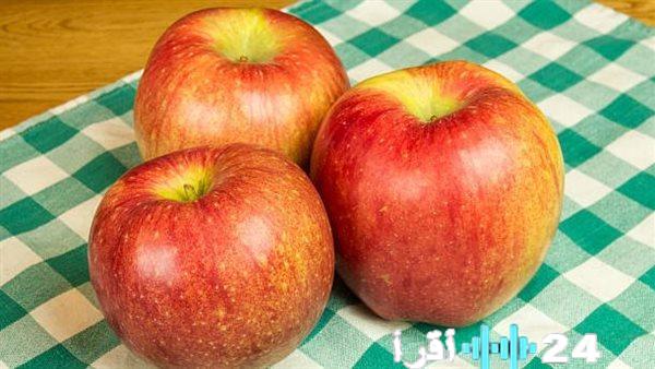 «ترف فاكهي» تفاح “سيكاي إتشي” يثير الجدل سعر خرافي وتساؤلات حول زراعته في مصر