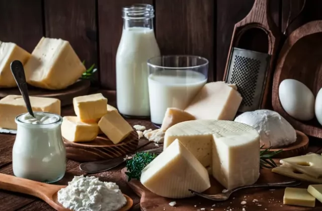 «دراسة جديدة تكشف: الجبن كامل الدسم قد يساعد في تقليل خطر الإصابة بالخرف»