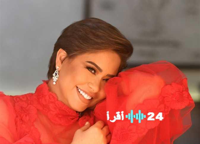 شيرين عبد الوهاب تحضر أغاني ومفاجآت كبرى ومحاميها يؤكد استقرارها ماديا وعائليا